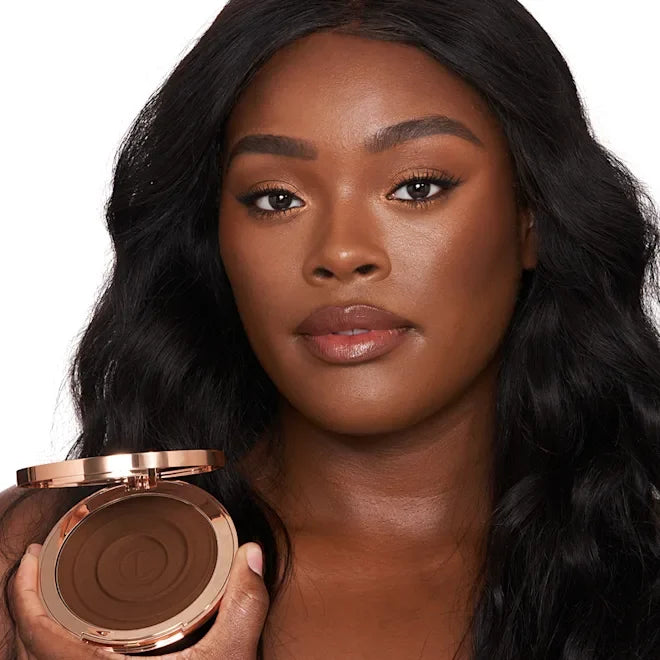 Charlotte Tilbury Beautiful Skin Sun-Kissed Glow Bronzer - Maquillage